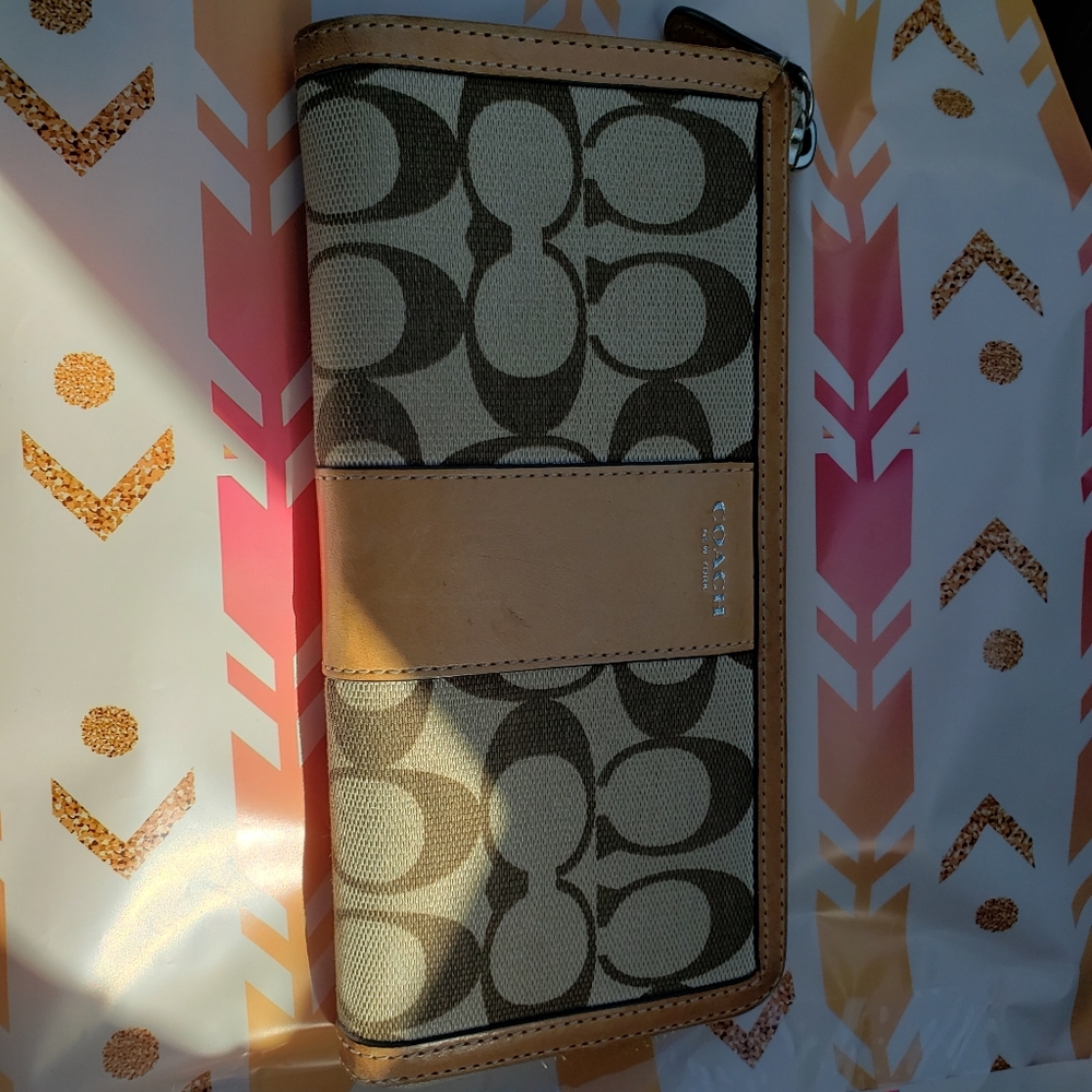 Coach wallet